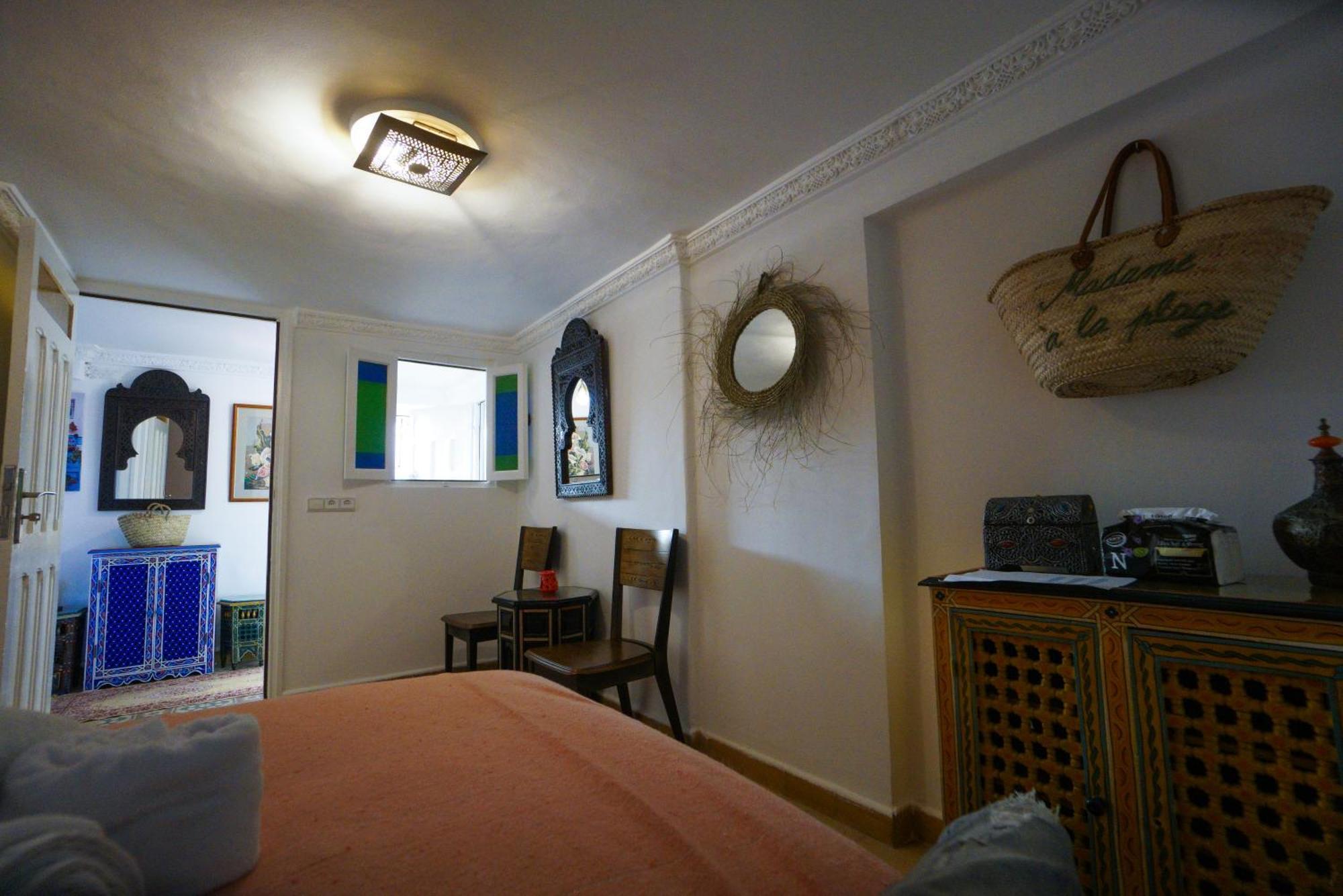 Dar Amr Apartment Tangier Bagian luar foto