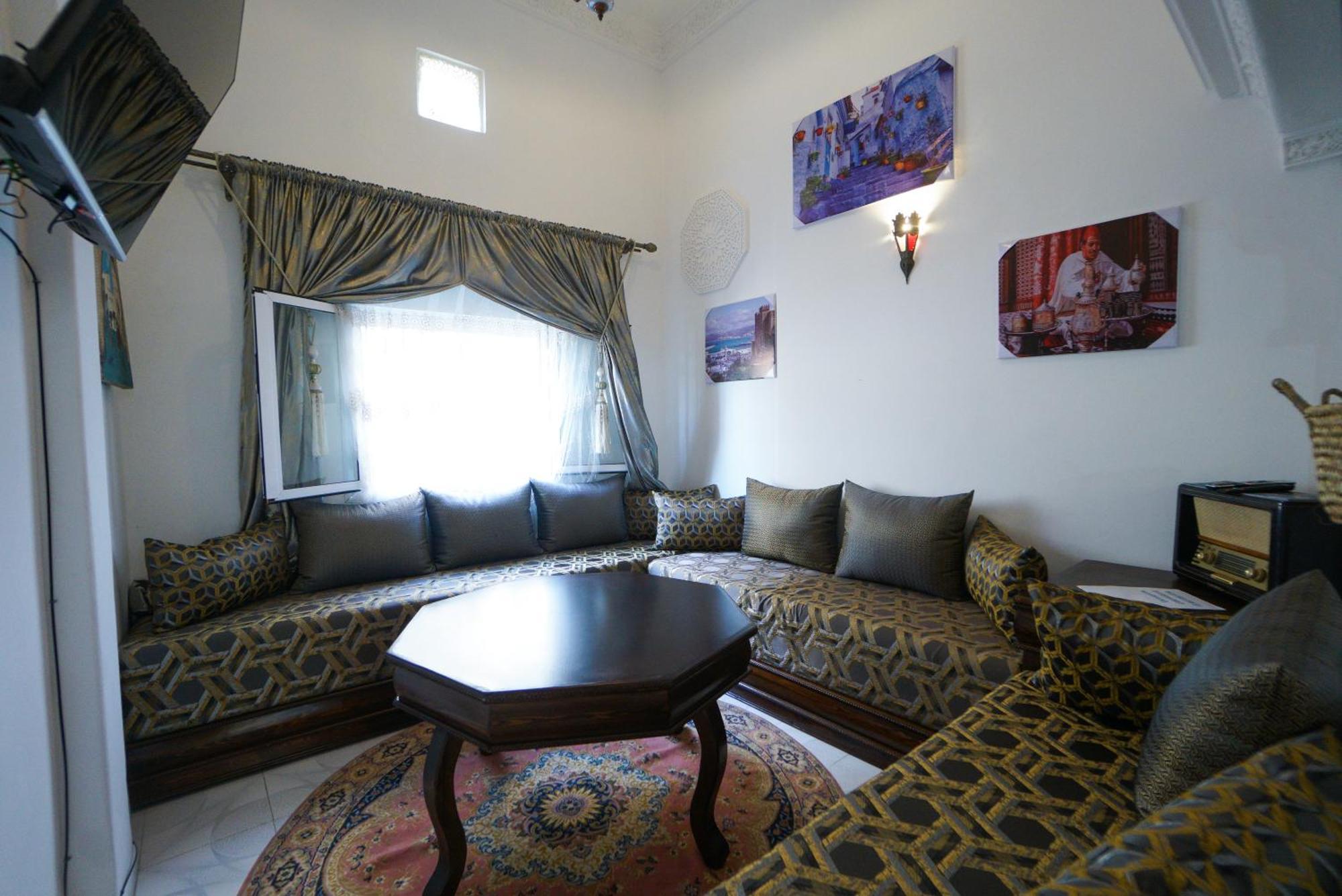 Dar Amr Apartment Tangier Bagian luar foto