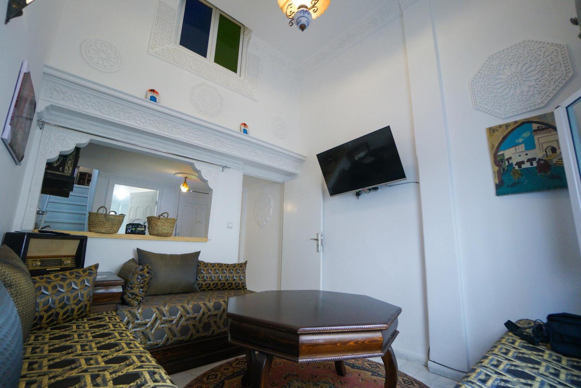 Dar Amr Apartment Tangier Bagian luar foto