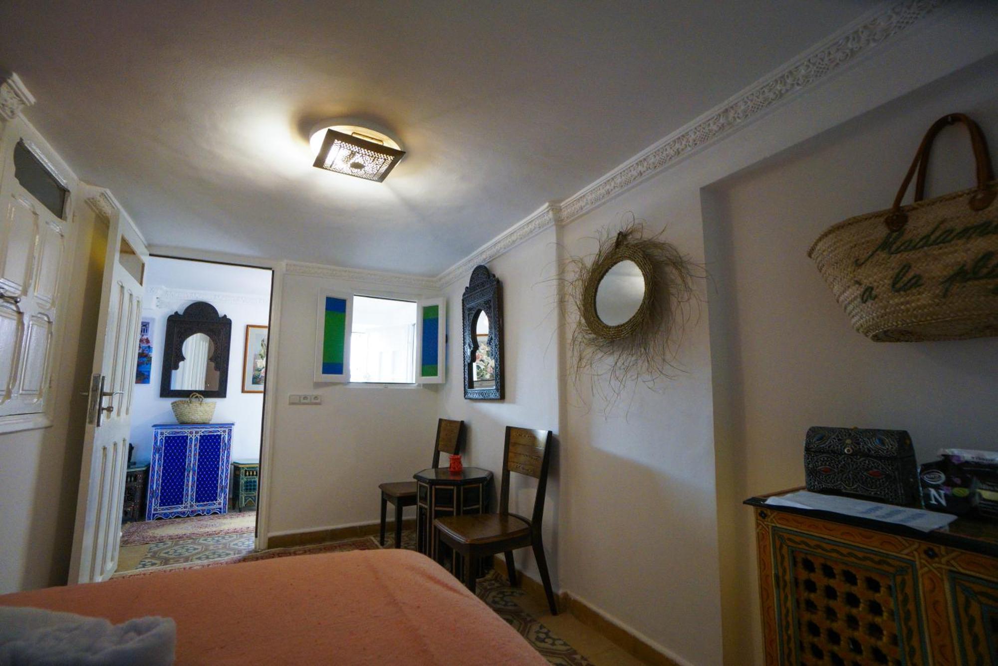 Dar Amr Apartment Tangier Bagian luar foto