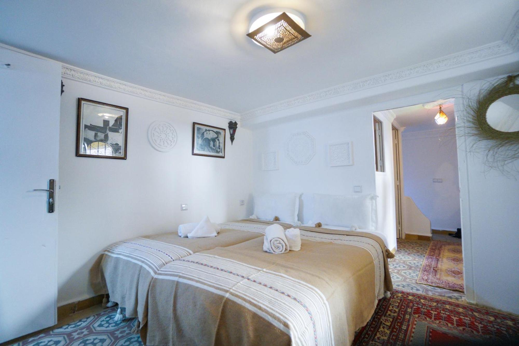 Dar Amr Apartment Tangier Bagian luar foto