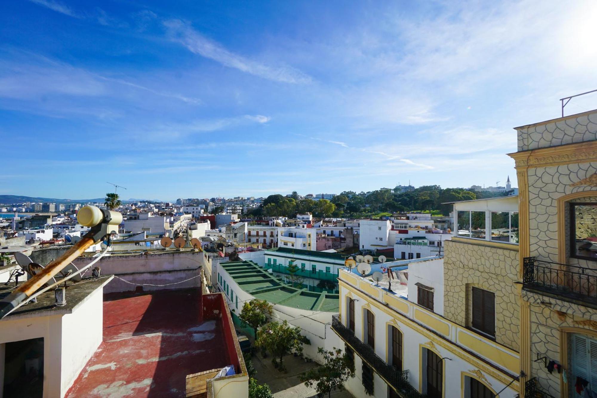 Dar Amr Apartment Tangier Bagian luar foto